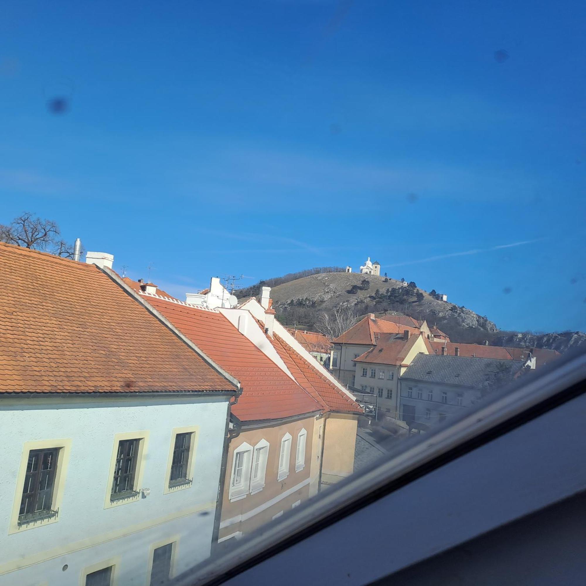 Ubytovani U Alfonse Muchy Mikulov Exterior foto